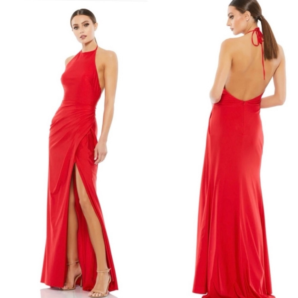 Ieena for Mac Duggal 
SLEEVELESS PLEATED HALTER GOWN